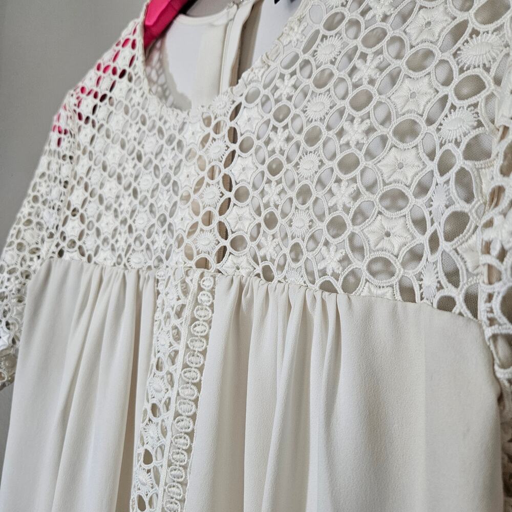 Ann Taylor Women M OffWhite Crochet Lace Yoke Babydoll Blouse Boho Romantic Chic